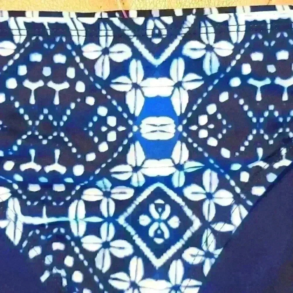 Cowie Diamond blue and white bikini sz medium - Picture 4 of 4